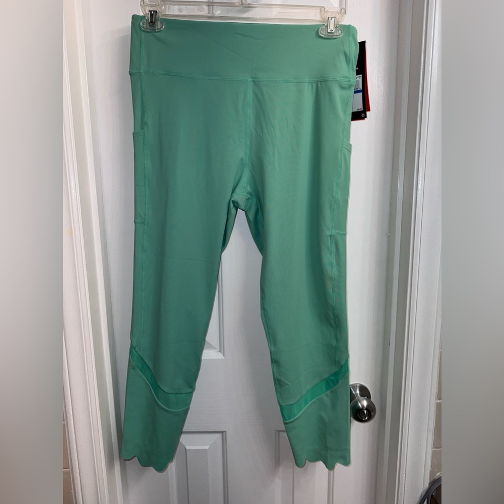 FILA Dreama Athletic Workout Cropped Tight Leggings  Mesh Cutouts/Jade Cream NEW - Picture 7 of 15